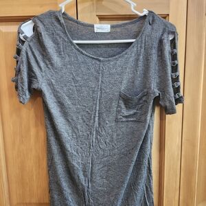 Glitz Gray Cut Out Short Sleeve Tee